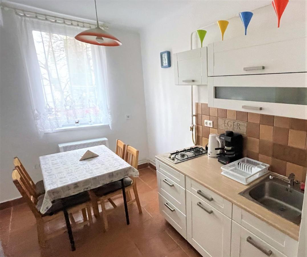 Evi Apartman Эгер Экстерьер фото