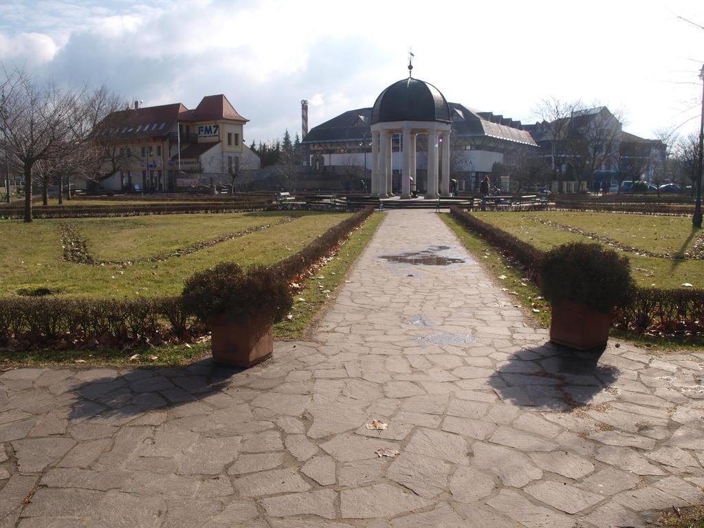Evi Apartman Эгер Экстерьер фото