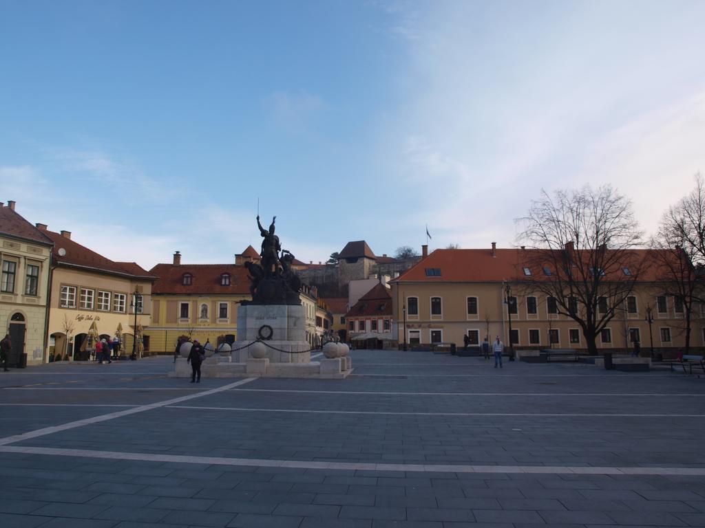 Evi Apartman Эгер Экстерьер фото