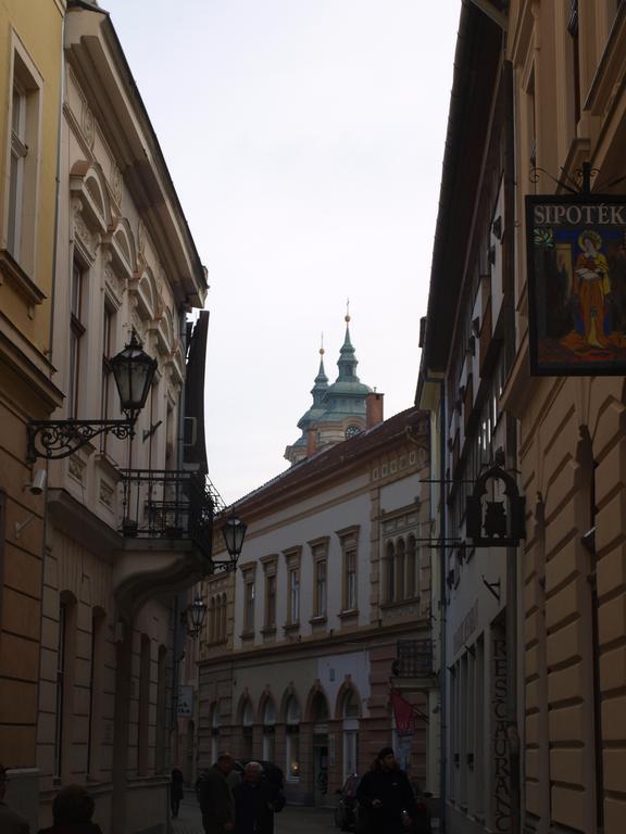 Evi Apartman Эгер Экстерьер фото
