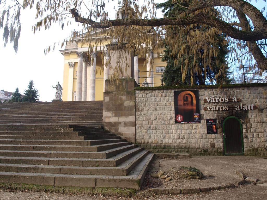 Evi Apartman Эгер Экстерьер фото